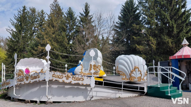 Машини часу в центрі міста: як у Луцьку з’являлися легендарні атракціони та дитяче містечко
