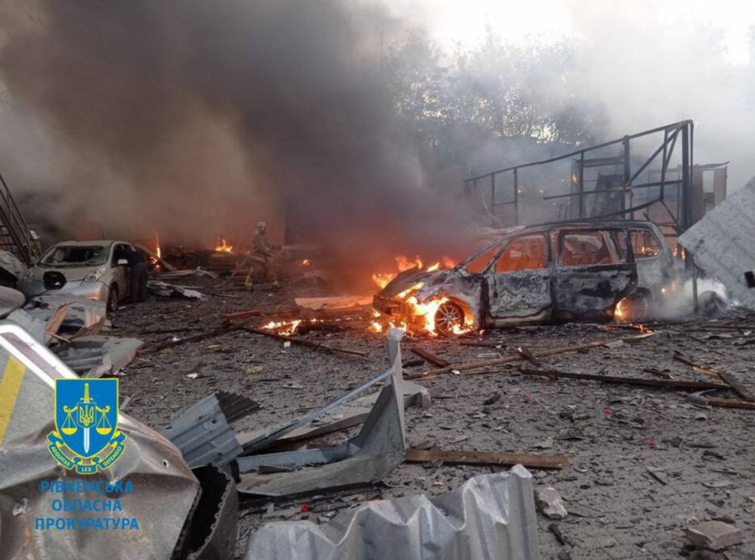 Ракетна атака по Рівному: показали наслідки. Фото