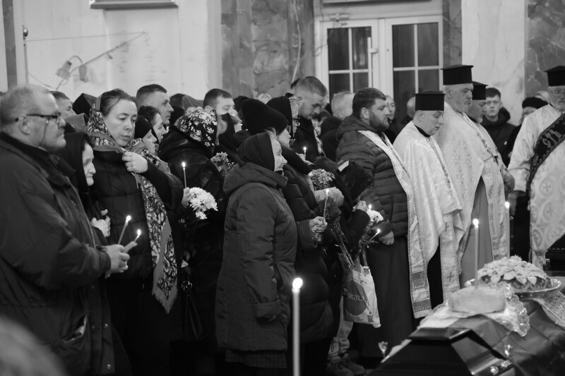 Трагічний день: у Луцьку попрощалися з трьома Героями