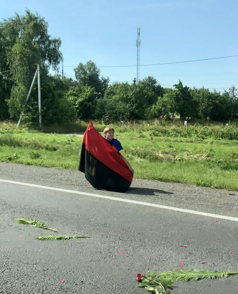 Повертався на фронт після поранень: на Волині прощались із Героєм Ігорем Тарасюком