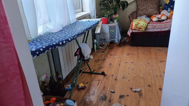 «На хату не пішло, бо баня на себе прийняла удар»: лучани оглядають збитки від російської атаки