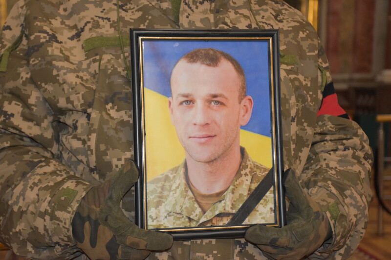 Загинув майже рік тому: у Луцьку попрощалися з Героєм Віталієм Дудою