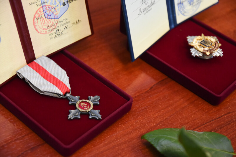 Двоє військових з Луцька отримали почесні нагороди від Залужного та Зеленського