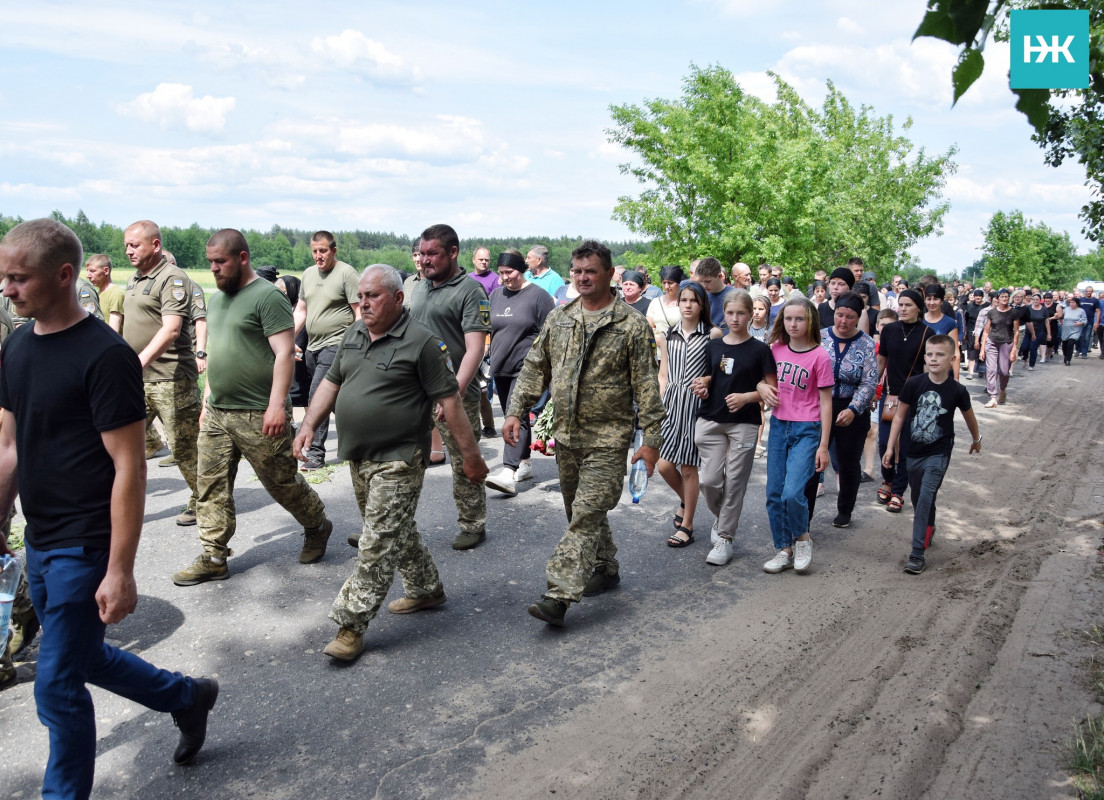 Трагічно загинув на Луганщині: на Волині прощалися з молодим Героєм Іваном Лахаєм