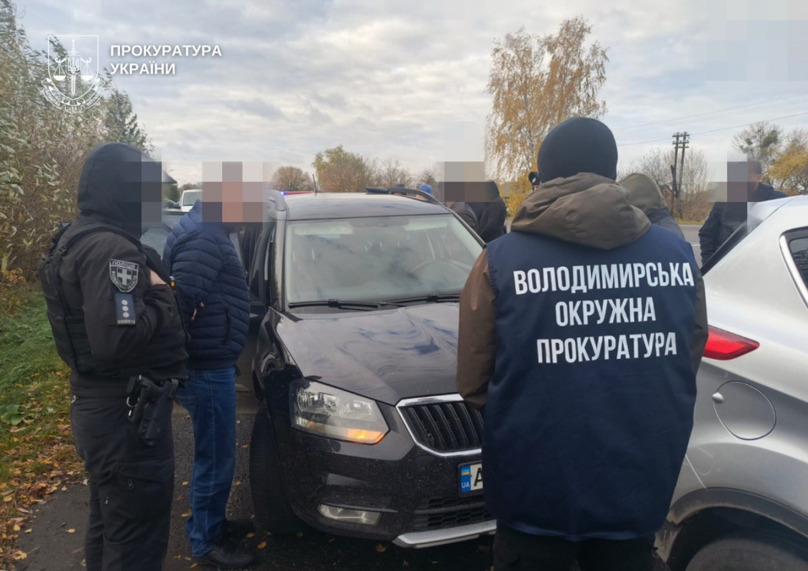 Схема виїзду ухилянтів: на Волині затримали директора благодійного фонду та представника громадської організації