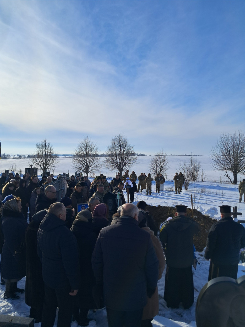 Загинув майже три роки тому: на Волині попрощалися з Героєм Олександром Оксенюком