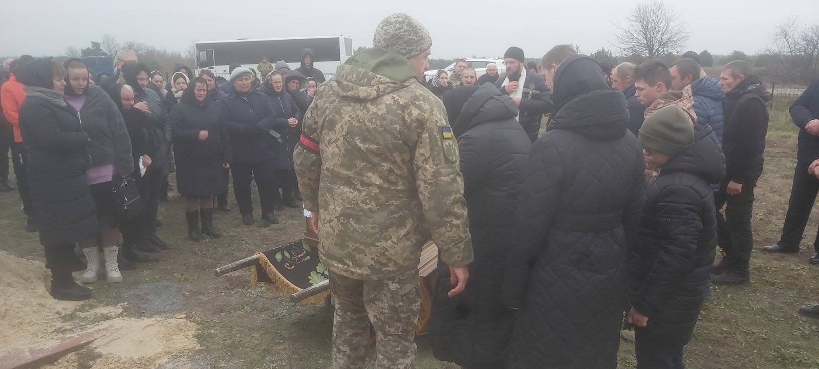 Трагічний день: на Волині попрощались з Героєм Олександром Павловичем