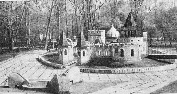 Машини часу в центрі міста: як у Луцьку з’являлися легендарні атракціони та дитяче містечко