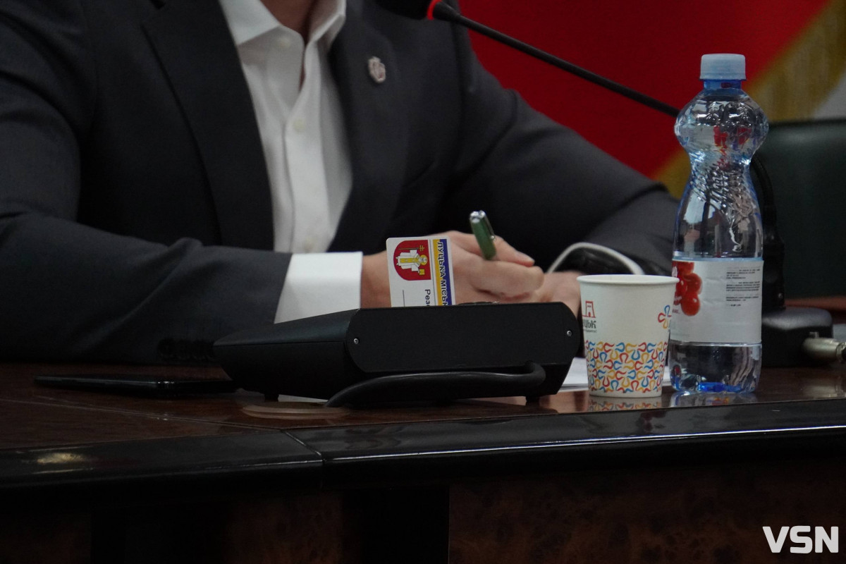 Підготовка до з’їзду монархів, опалення та повітряні тривоги: що відомо з брифінгу секретаря Луцької міської ради
