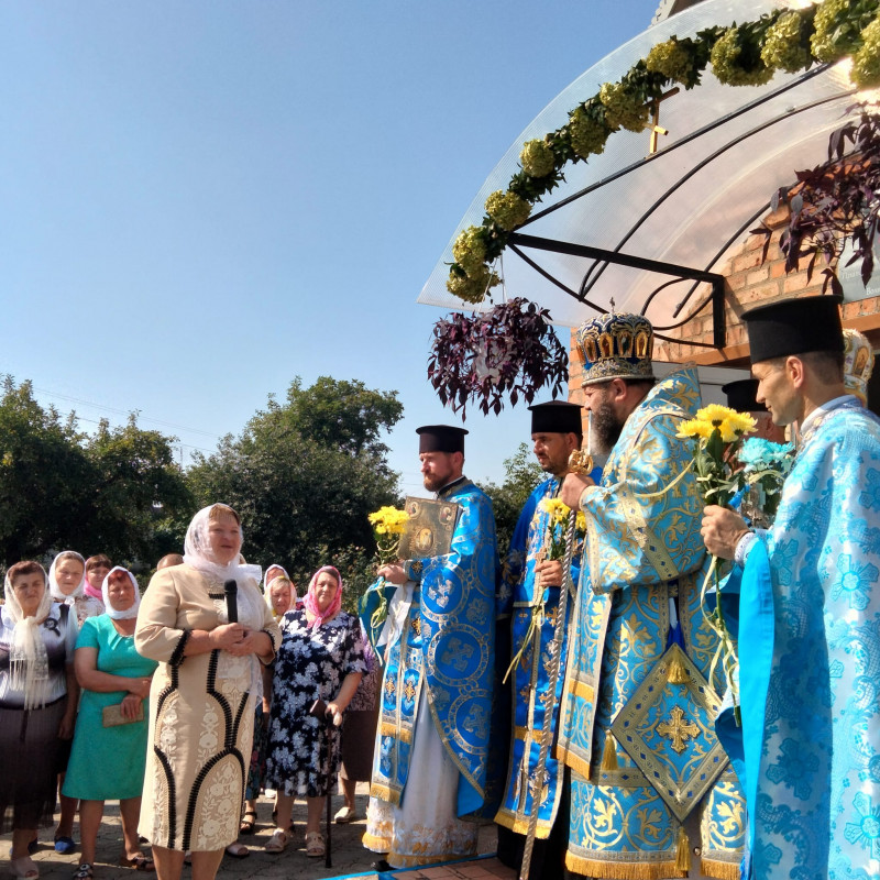 Раніше священник МП не хотів віддавати ключі від храму: митрополит Михаїл вперше відвідав парафію у громаді біля Луцька. Фото