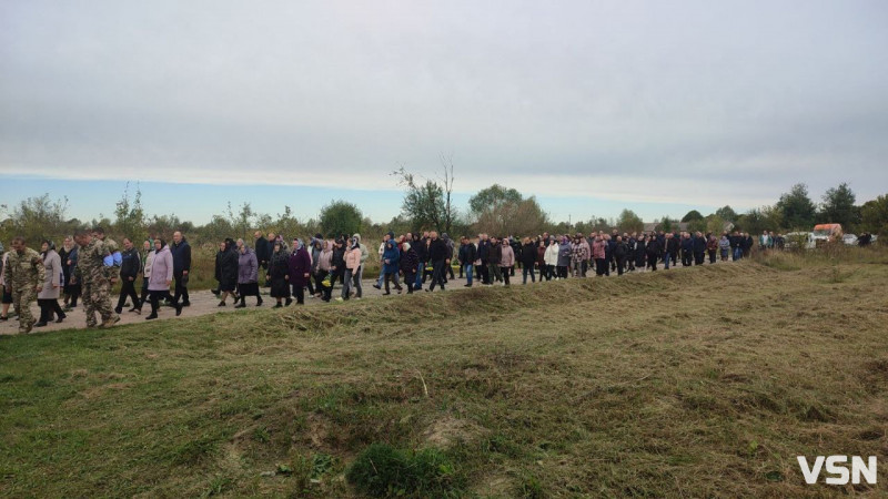 Не встиг одружитися й відчути радості батьківства: на Волині попрощалися з Героєм Олександром Коцурою