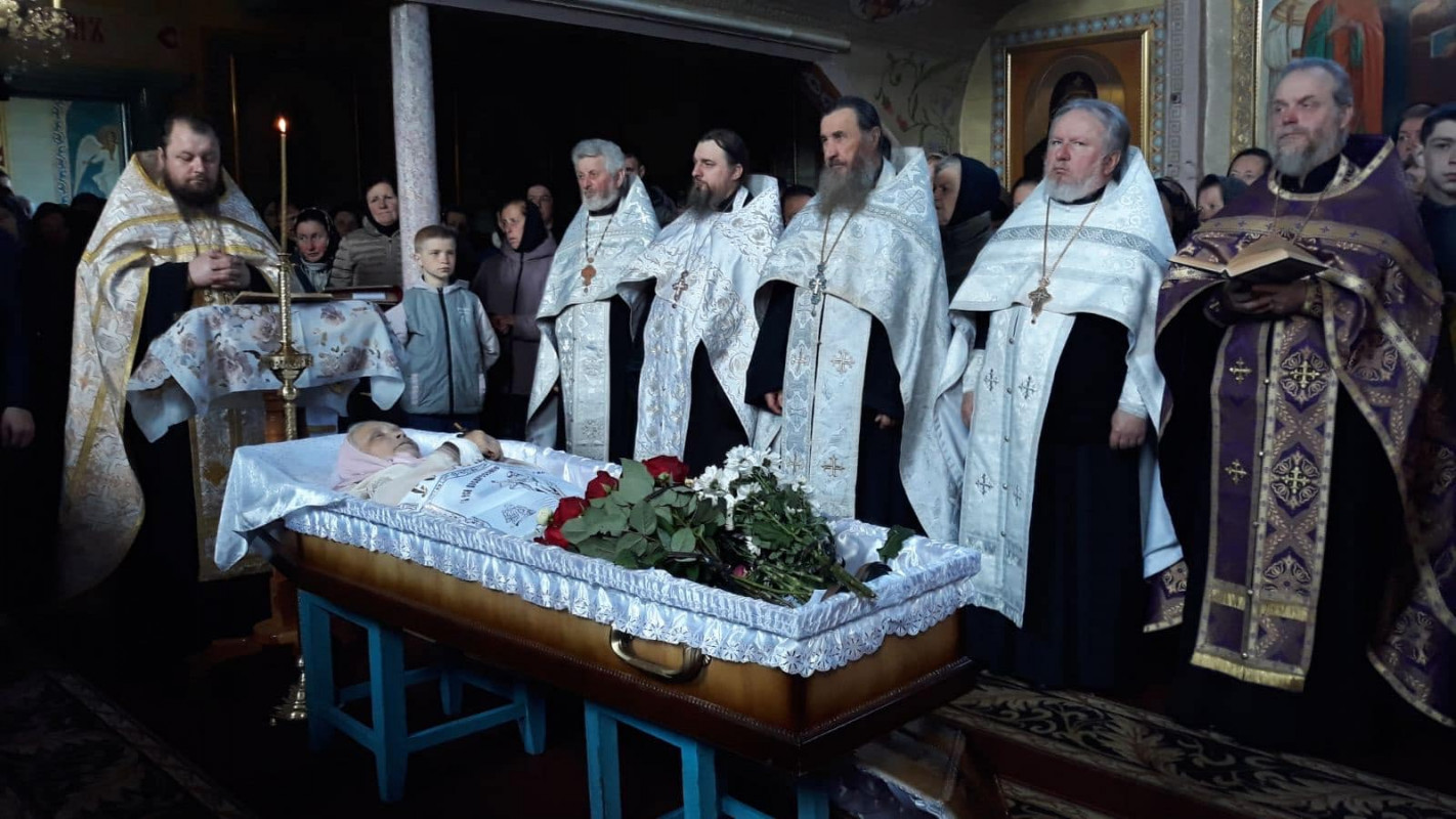 На Волині поховали дружину священника, матінку Євдокію. Фото