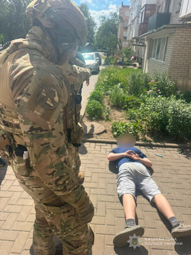 Затримали 19-річних жителів Рівненщини, які на замовлення російських спецслужб підпалили суд і банк у Луцьку