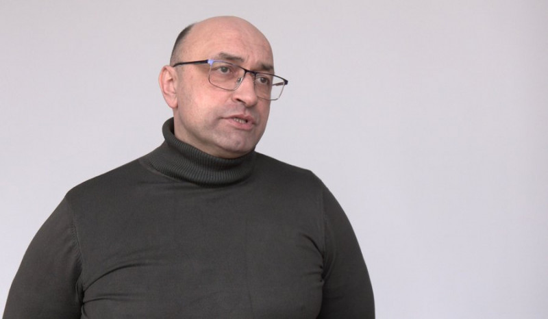 «Люди спотикаються, з колясками не можуть заїхати»: лучани скаржаться на стан укриття в одному з мікрорайонів