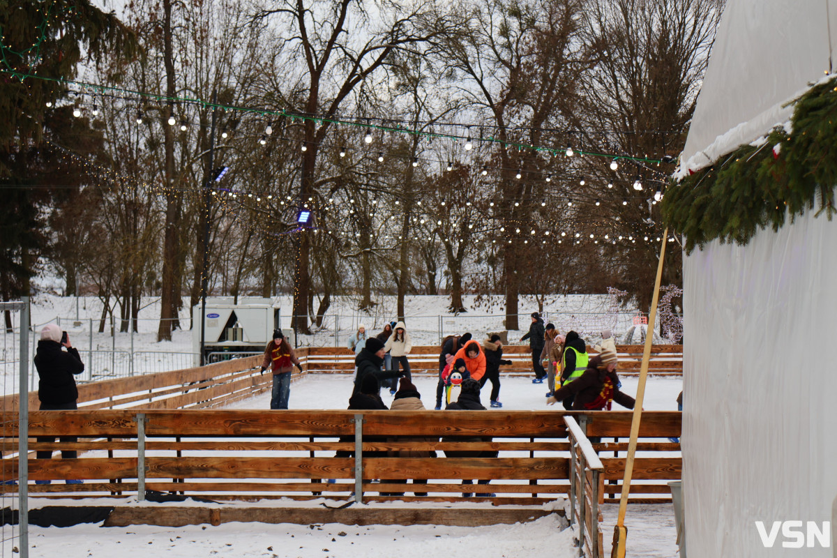 Як виглядає центральний парк у Луцьку у перші дні 2026 року. Фоторепортаж