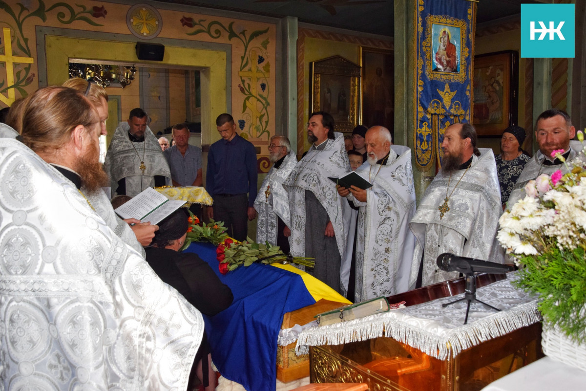 Трагічно загинув на Луганщині: на Волині прощалися з молодим Героєм Іваном Лахаєм