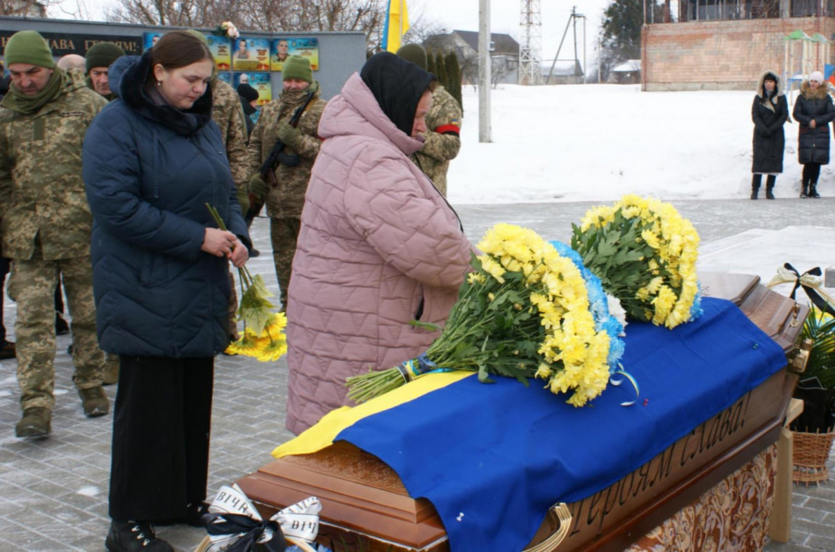 На Волині попрощалися з Героєм Олександром Удотом, який понад рік вважався зниклим безвісти