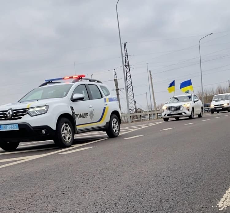 «Хочеться волати від того, як ми збайдужіли»: волинянка обурилась, що у Луцькому районі мало людей зустрічають загиблих Героїв