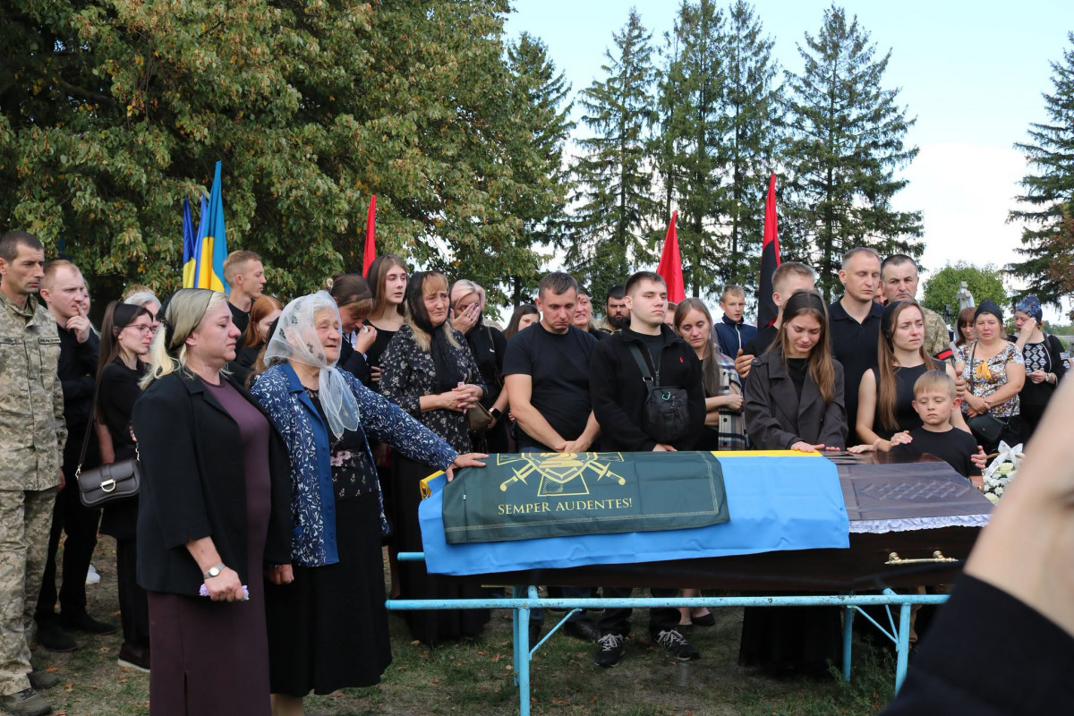 Загинув понад півтора року тому у Курській області: на Волині поховали захисника Миколу Собчука