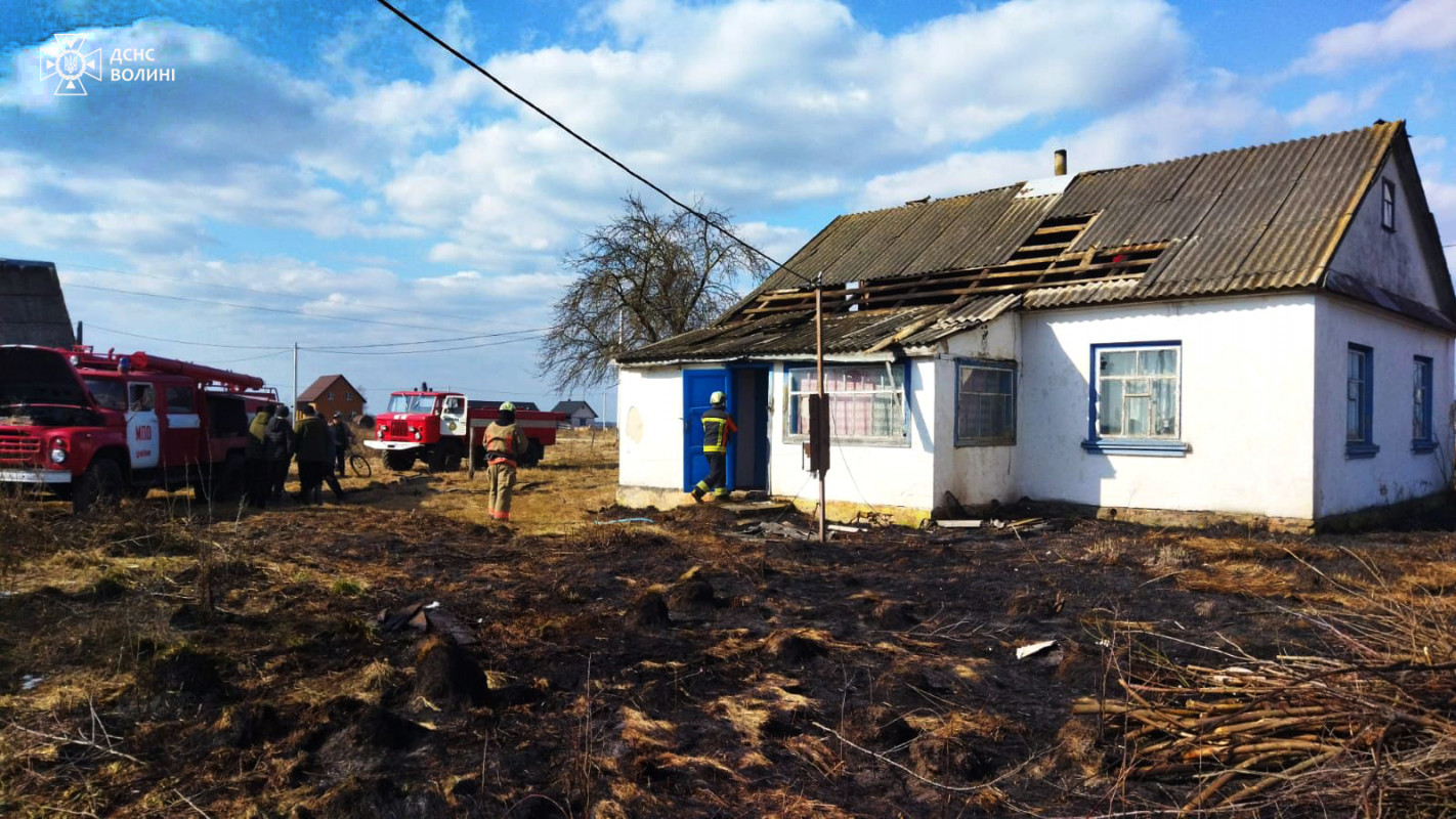 На Волині горіли будинки і суха трава: одного палія-порушника вже встановили