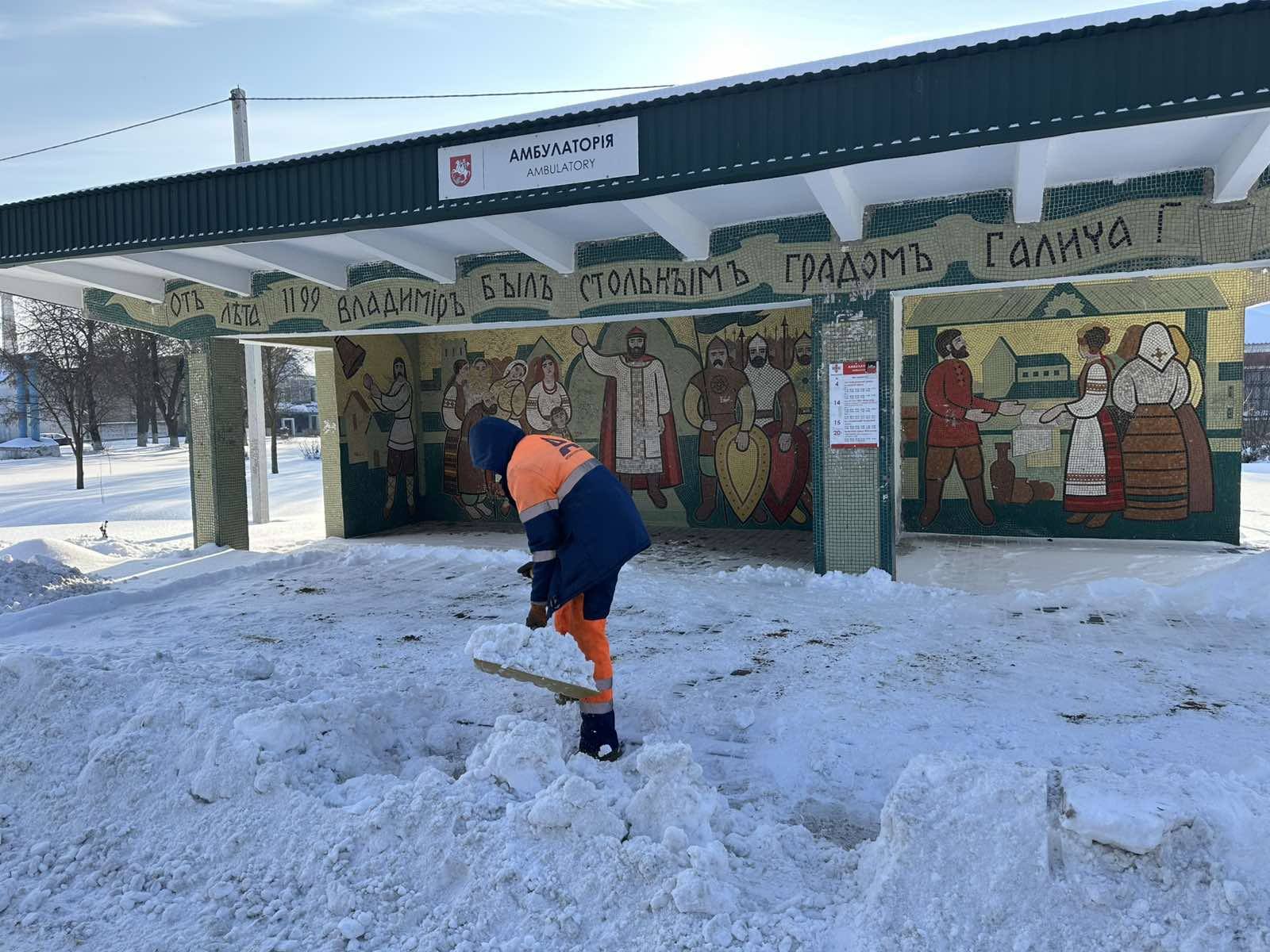 Снігопад на Волині: на державних автошляхах тривають роботи