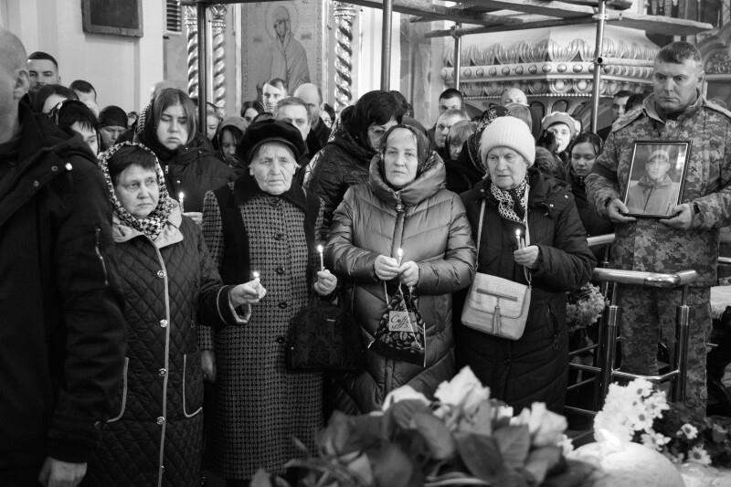 Три прощання в один день: у Луцьку віддали останню шану полеглим на війні Героям