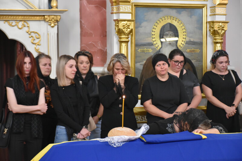 Загинув майже два роки тому: у Луцьку попрощались з молодим Героєм Іллею Пузирніковим