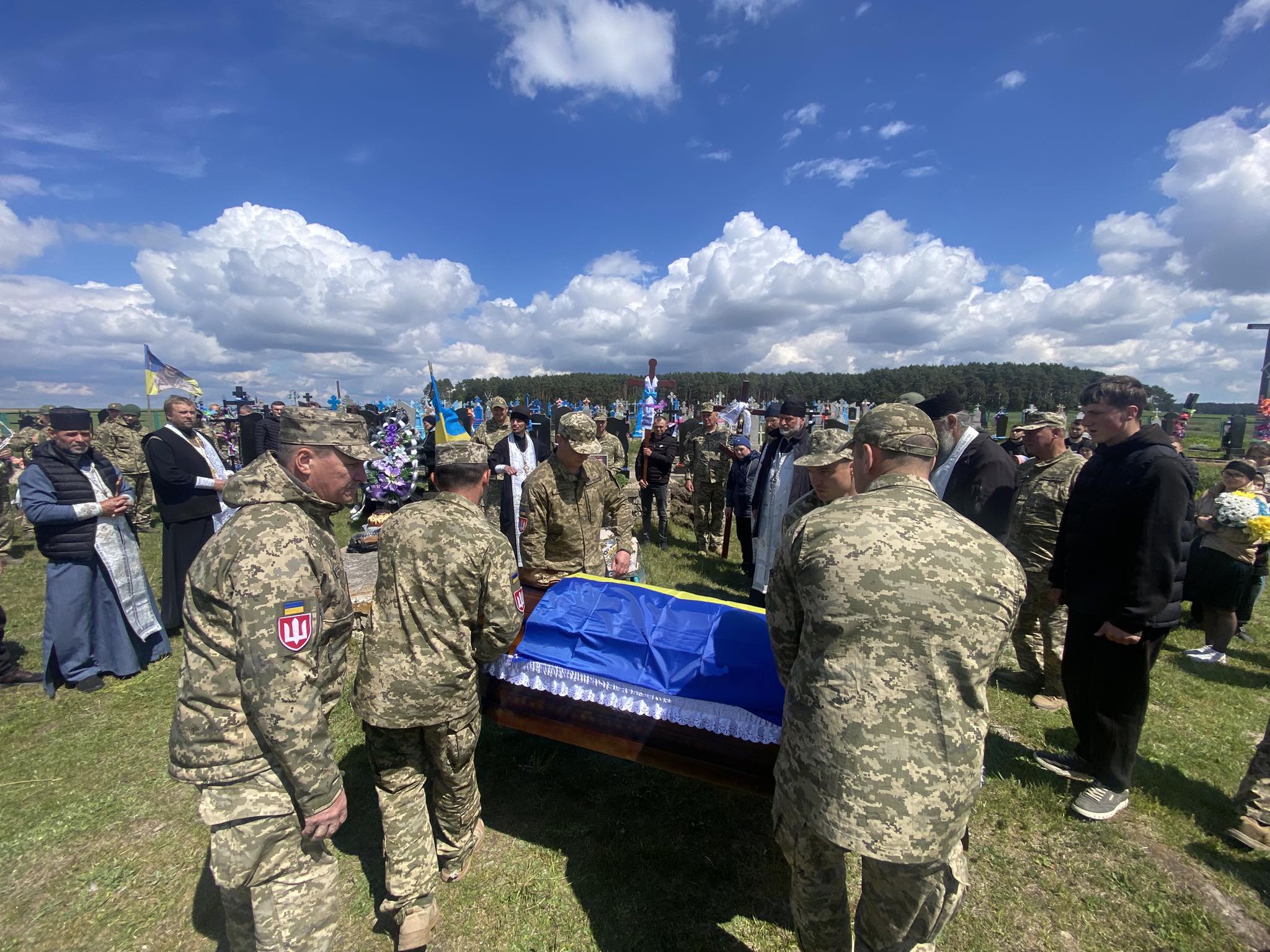 На Волині попрощалися із 23-річним Героєм Олександром Данилюком. Фото