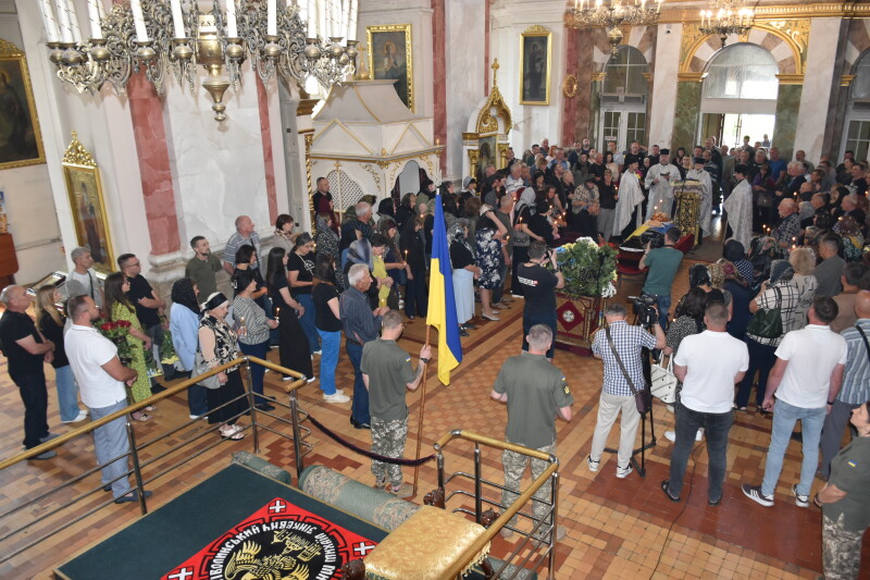 Навіки 45: у Луцьку попрощались з Героєм Олександром Лижнюком