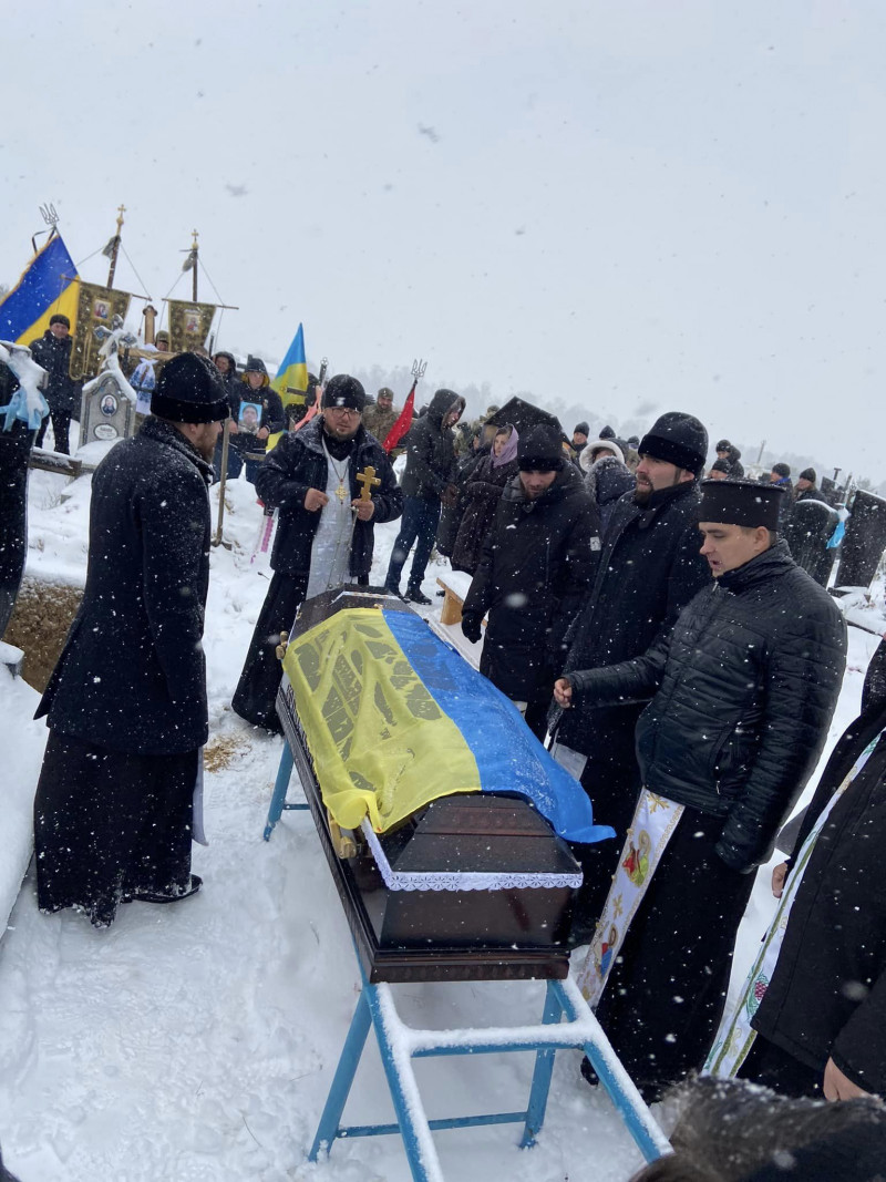 Вважався зниклим безвісти: на Волині попрощалися із полеглим Героєм Андрієм Близнюком