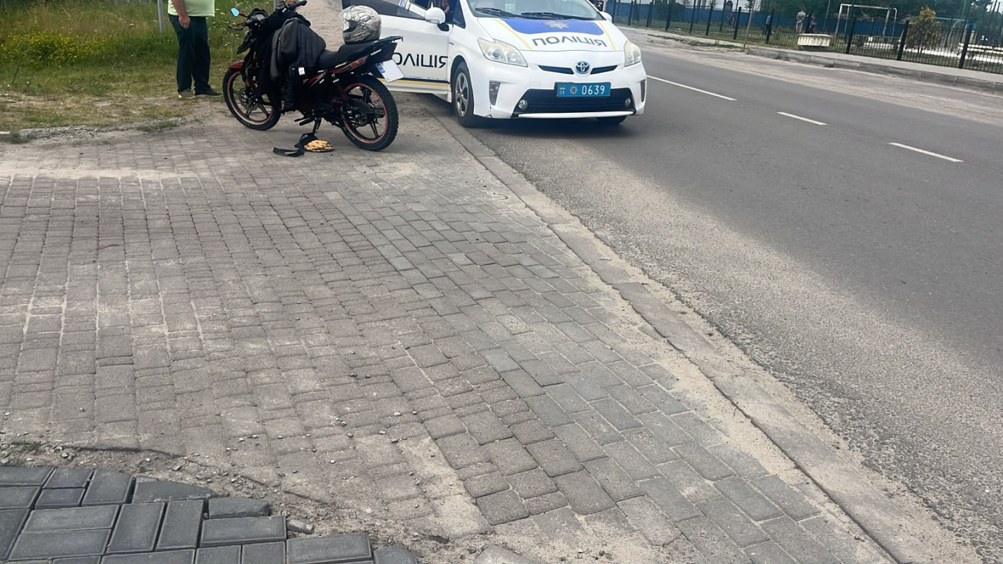 На Волині за добу двоє неповнолітніх мотоциклістів потрапили у ДТП: є госпіталізовані