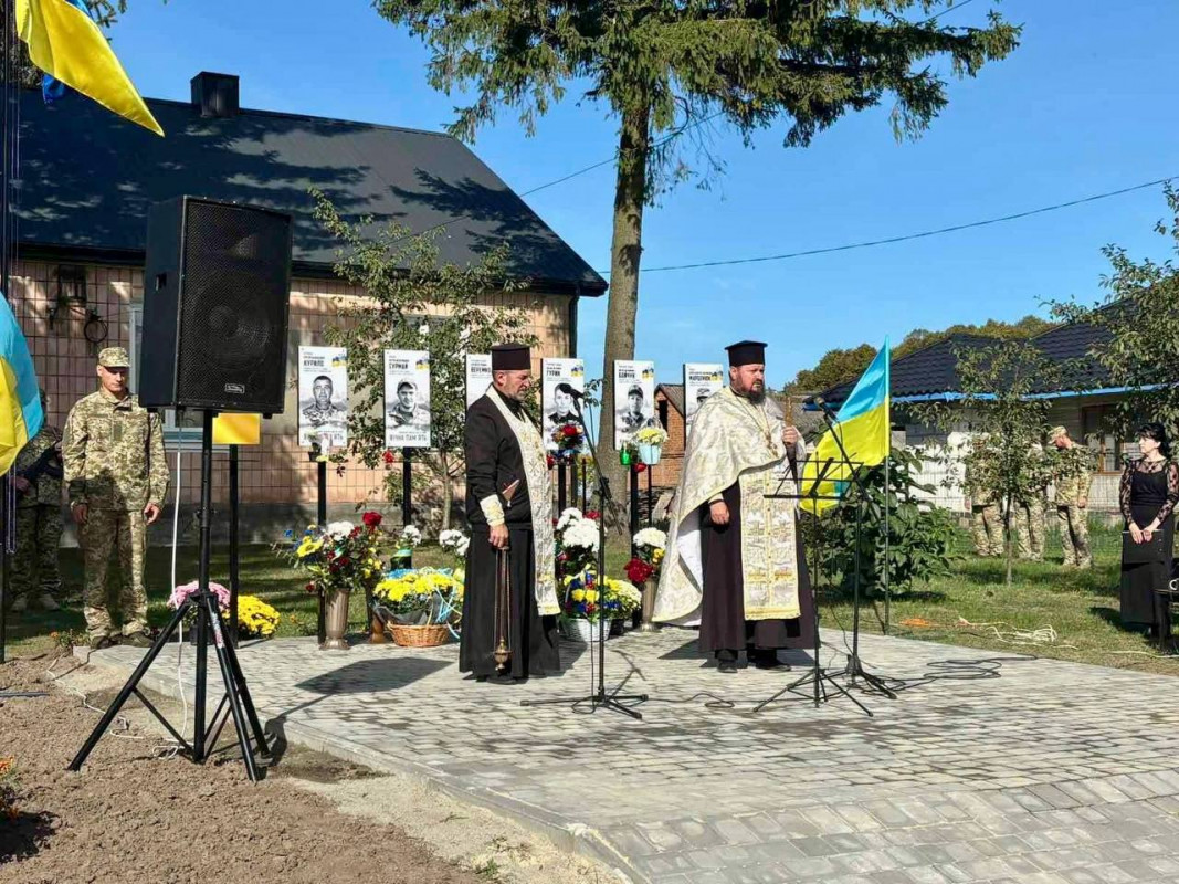 У селі на Волині відкрили Алею Пам’яті та Слави на честь шести полеглих захисників