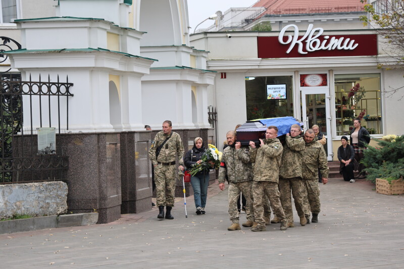 Загинув у бою: у Луцьку прощались із Героєм Геннадієм Шепетюком