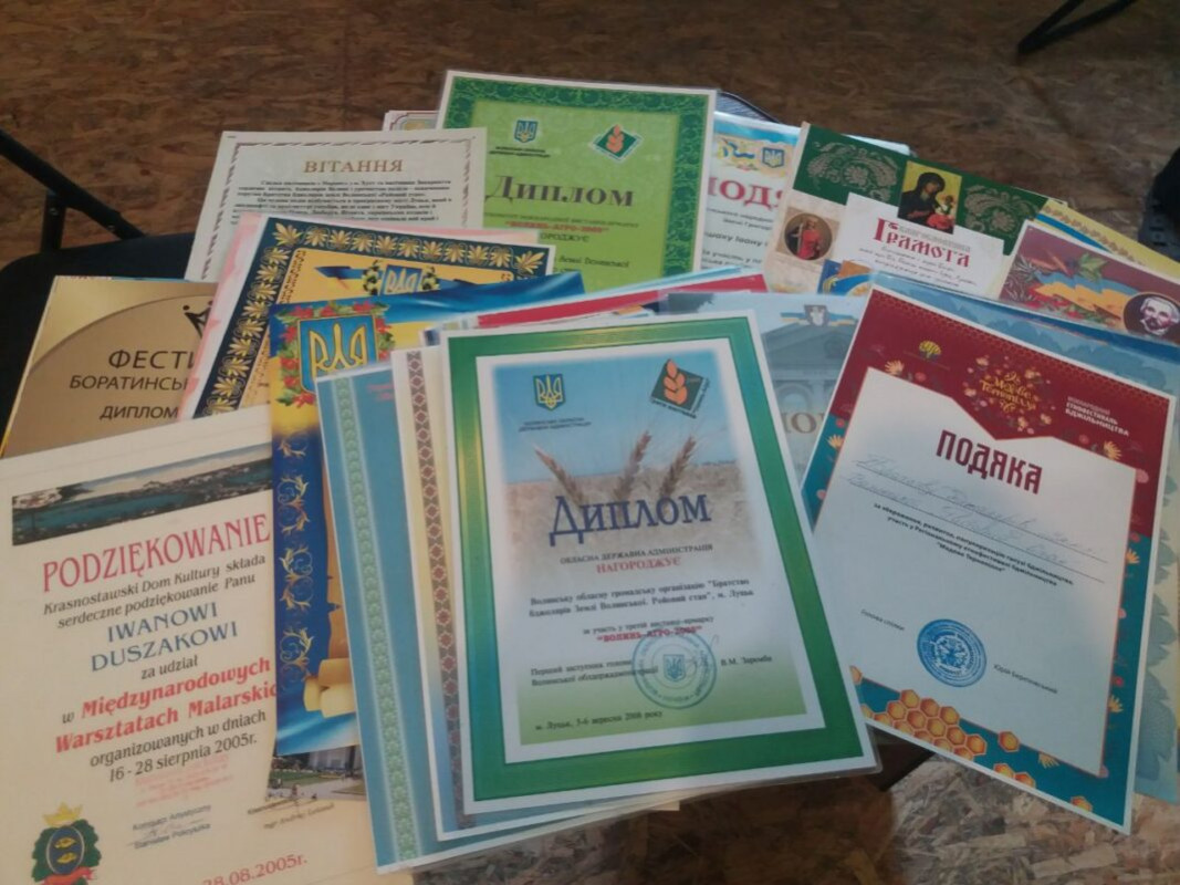 Унікальна колекція, жива пасіка й вулик, що лікує: де на Волині діє єдиний музей бджільництва
