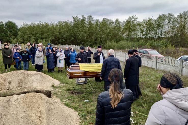 Понад рік вважався зниклим безвісти: на Волині попрощались із Героєм Павлом Литвинюком