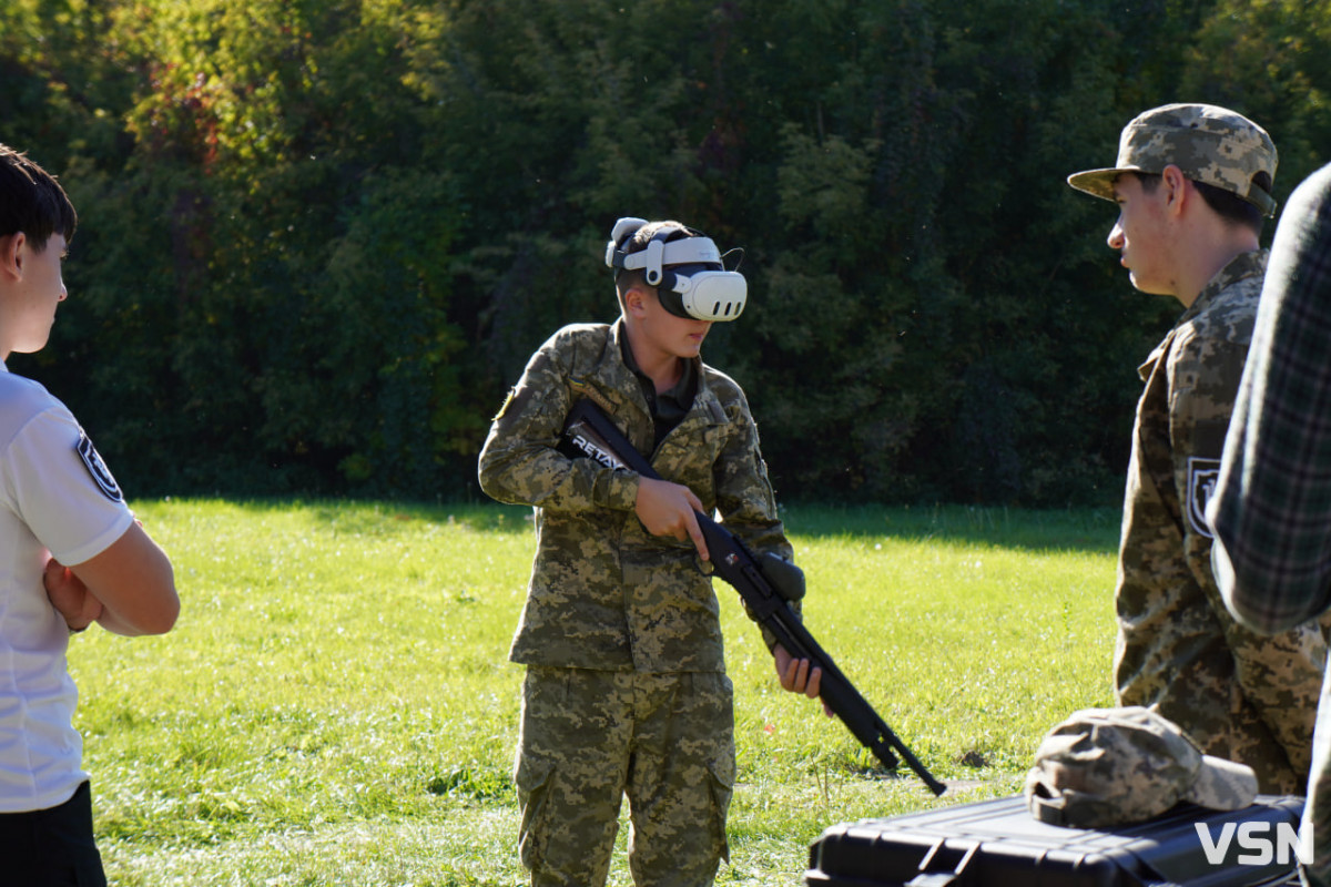 Тактичні ігри, FPV-симулятори та VR-дронобій: у Луцьку відкрили поле для тактичних ігор та навчань