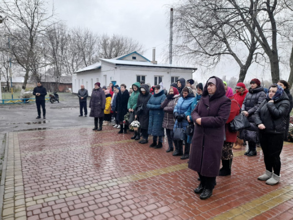 На Волині відкрили пам'ятну дошку загиблому на війні Павлу Синов'яту