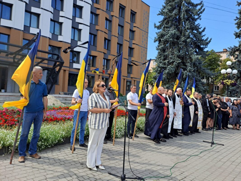 Мріяв благословити доньку на весіллі: на Волині провели в останню путь 49-річного Героя Ігоря Хомича