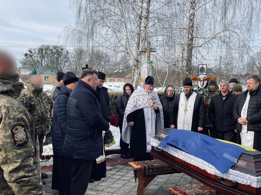 Син залишився без люблячого тата: на Волині попрощалися із Героєм Миколою Федоруком