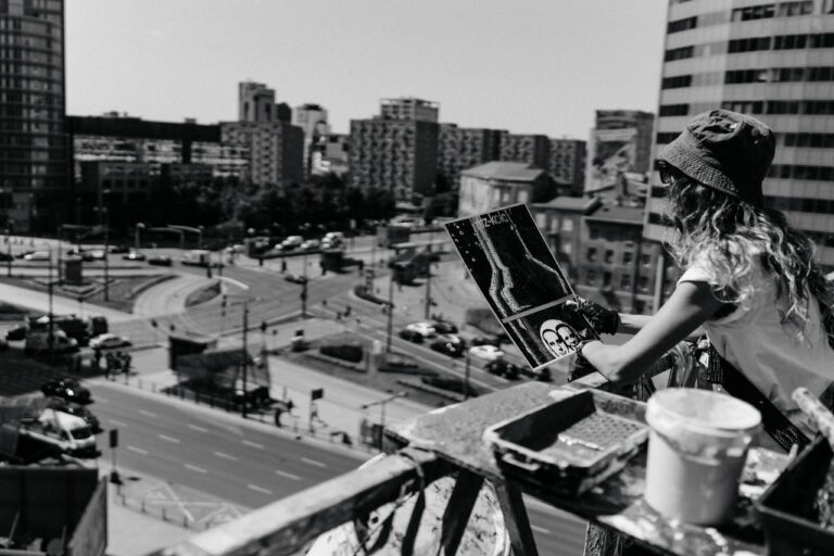 Від Благодатного до Нью-Йорка: історія волинянки, яка малює гігантські мурали пензлями
