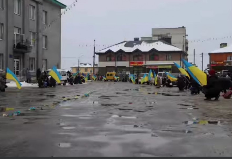 Не за таких обставин мав би повернутися Герой: на Волині зустріли загиблого Олександра Ткачика