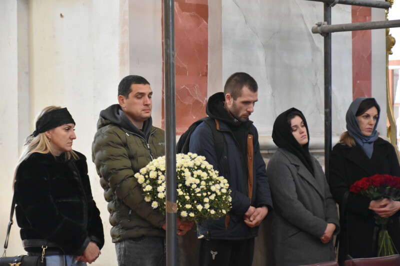 Загинув у Курській області: у Луцьку попрощалися із захисником України Дмитром Бондаренком