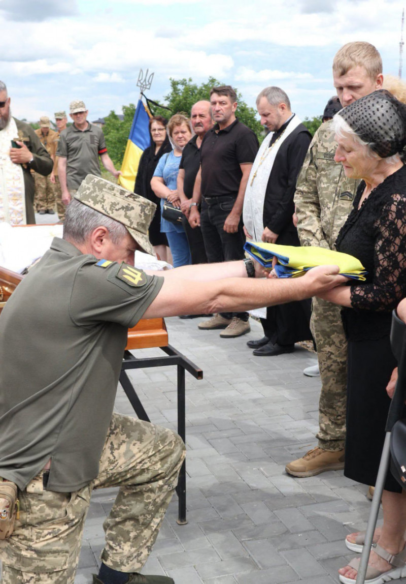 На Волині провели в останню путь захисника Володимира Соняка