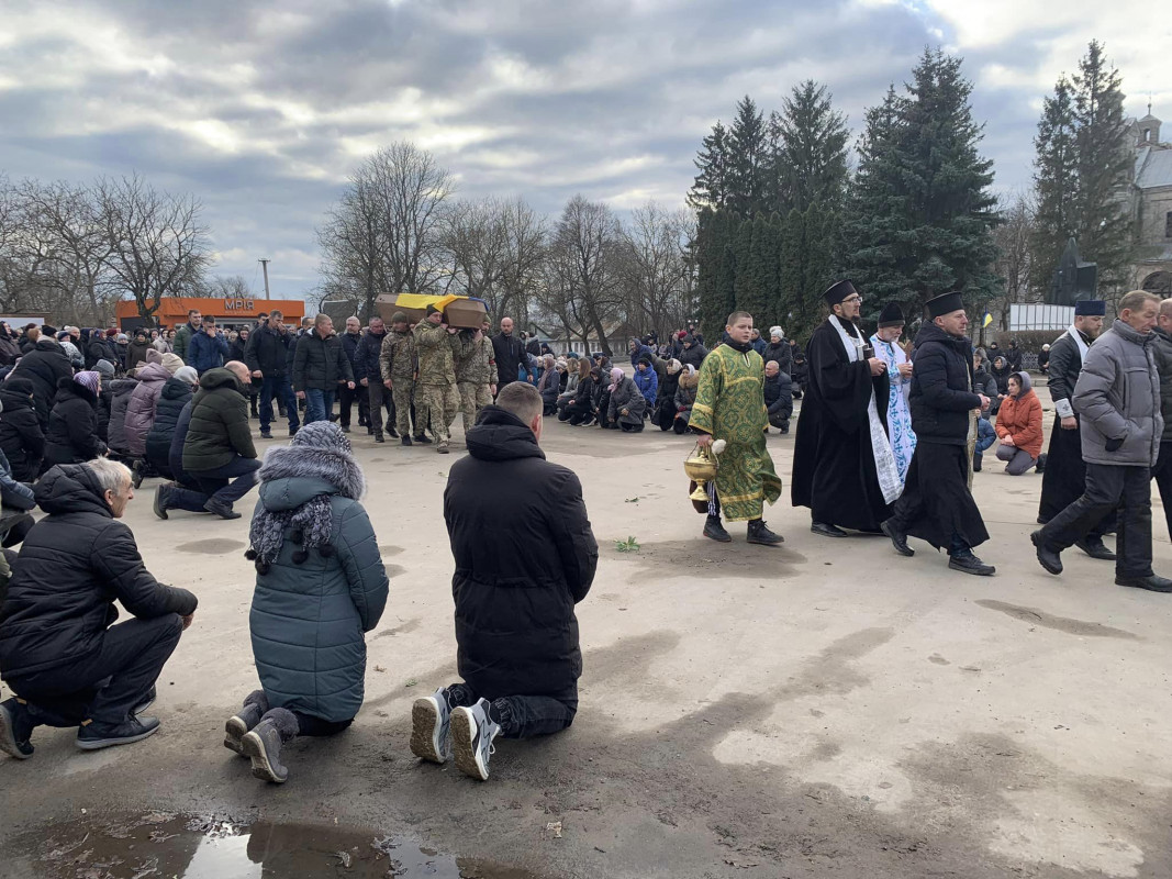 Назавжди повернувся додому: на Волині зустріли тіло молодого Героя Андрія Охотинського