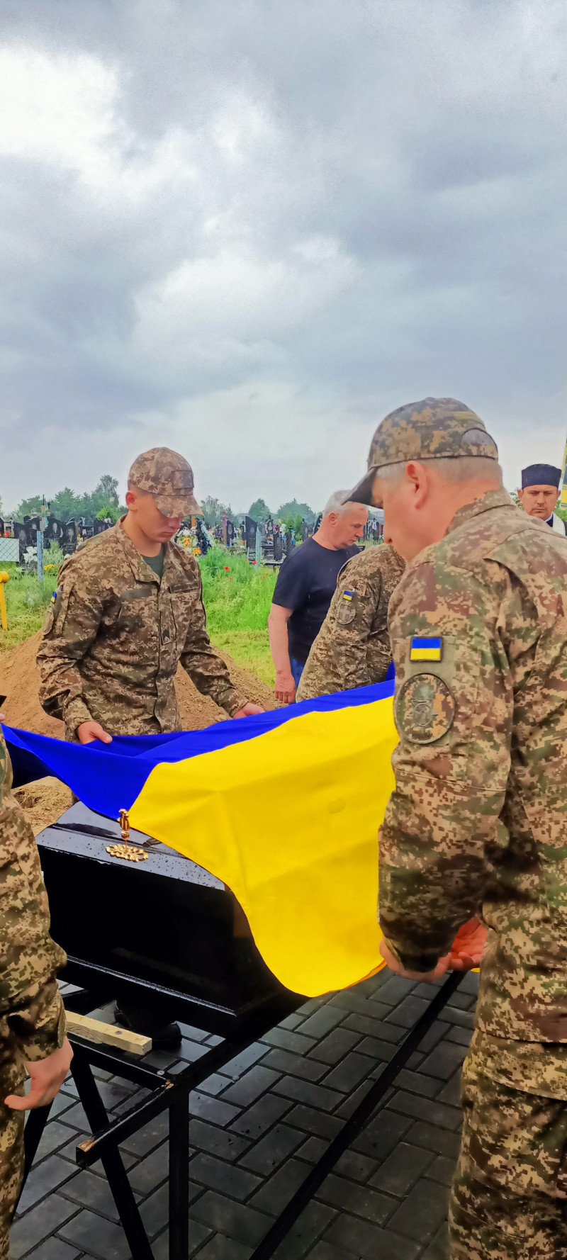Навіки 35: на Волині попрощалися з Героєм Романом Никончуком