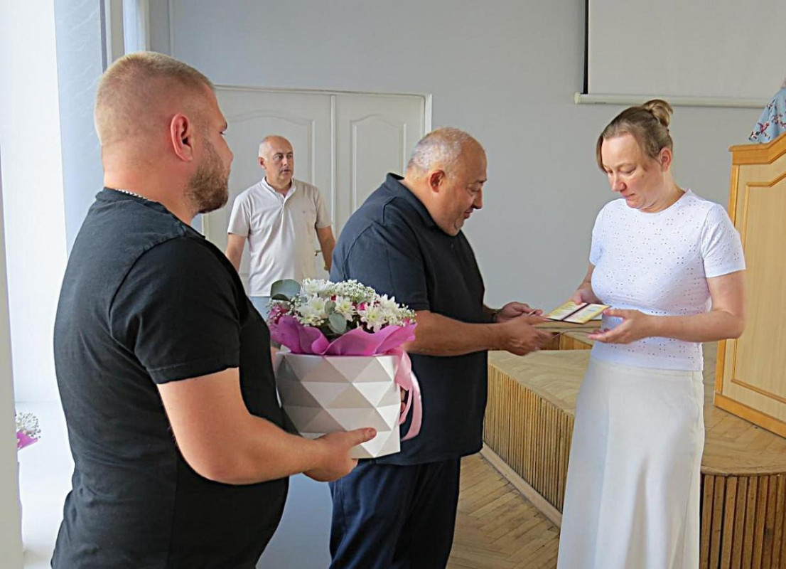 Трьом волинянкам присвоїли звання «Мати-героїня»: хто отримав державну відзнаку