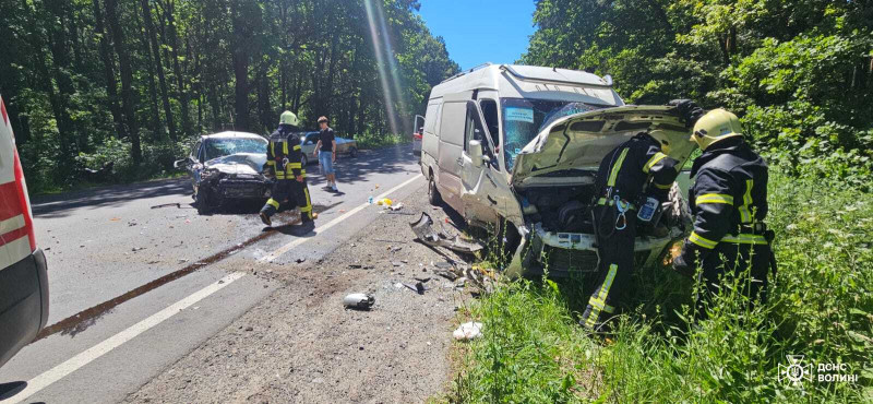 На Волині внаслідок ДТП травмувалося п’ятеро людей: одна — у важкому стані