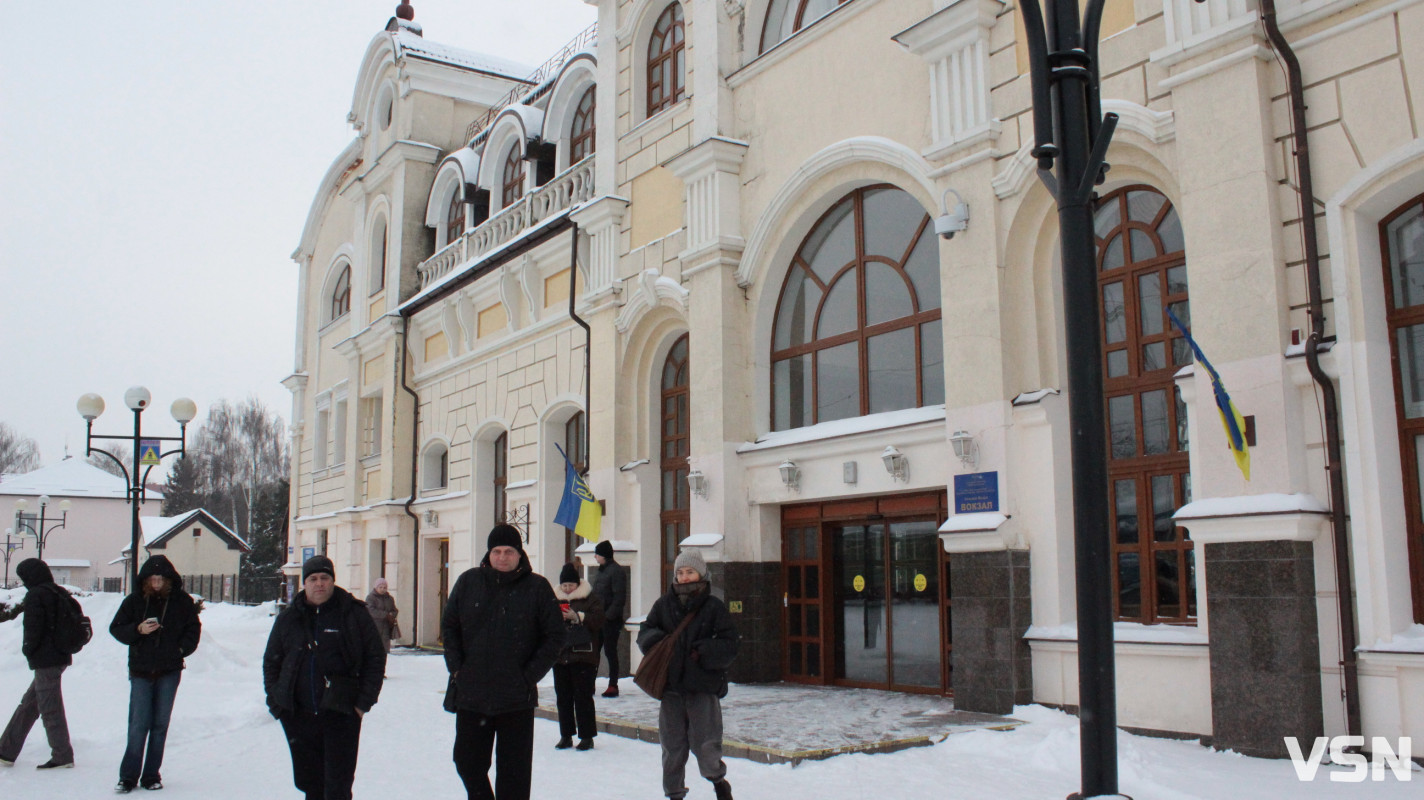 32 роки стажу, сотні тисяч кілометрів та безліч людських доль: провідниця з Волині про залаштунки роботи на залізниці