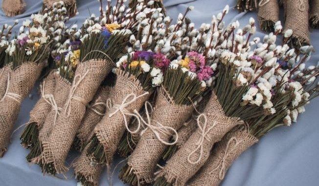 «Не я б’ю — верба б’є»: волинський семінарист пояснив зміст Вербної неділі