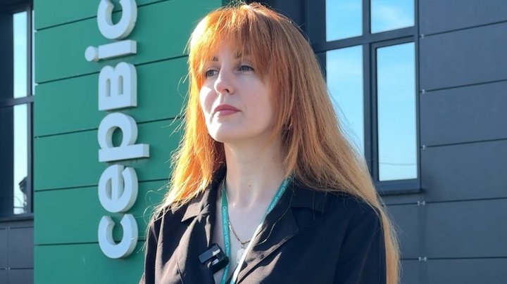 Втратив обидві ноги на війні, але не здався: лучанин став першим ветераном у місті, який отримав водійські права